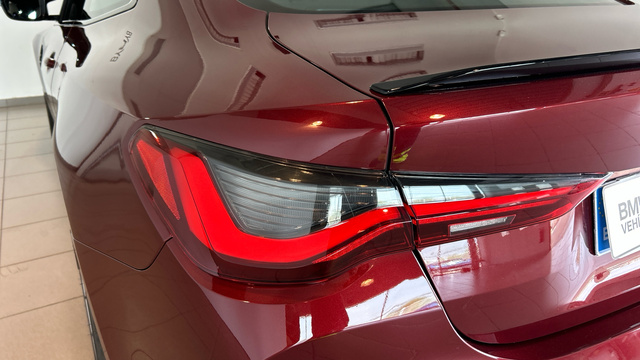 BMW M M4 Coupe Competition color Rojo. Año 2021. 375KW(510CV). Gasolina. En concesionario BYmyCAR Madrid - Alcalá de Madrid