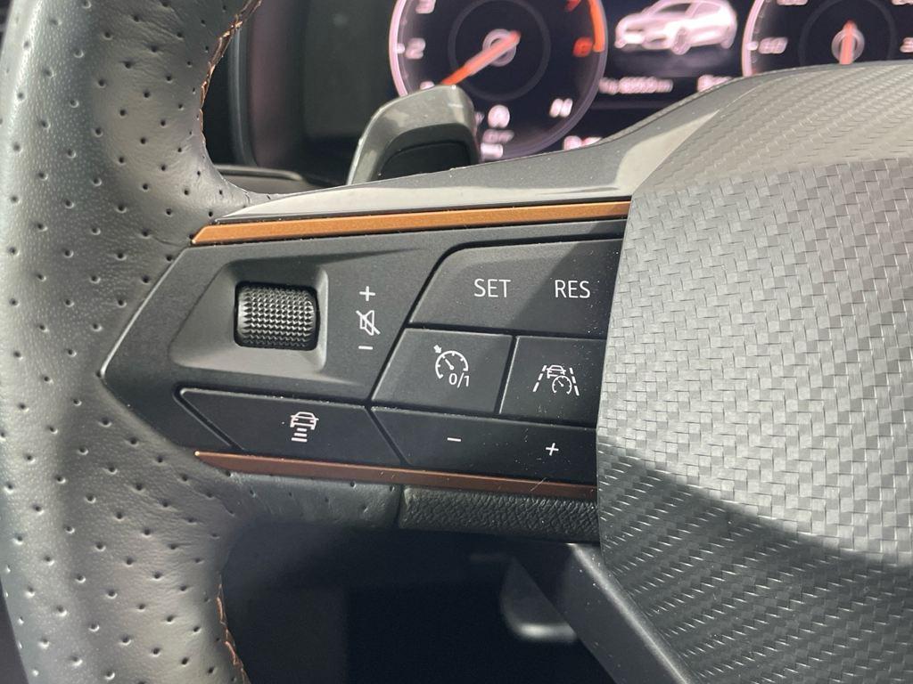 CUPRA León 1.5 eTSI en Barcelona