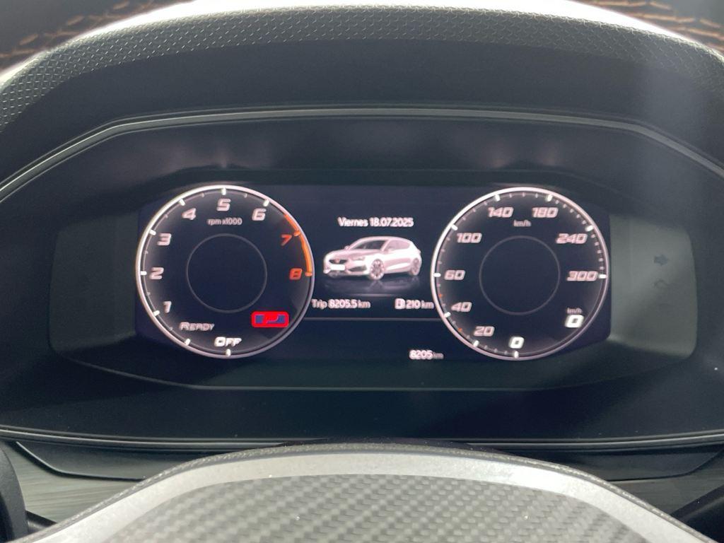 CUPRA León 1.5 eTSI en Barcelona