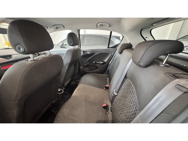 Opel Corsa 1.4 Selective 66 kW (90 CV)