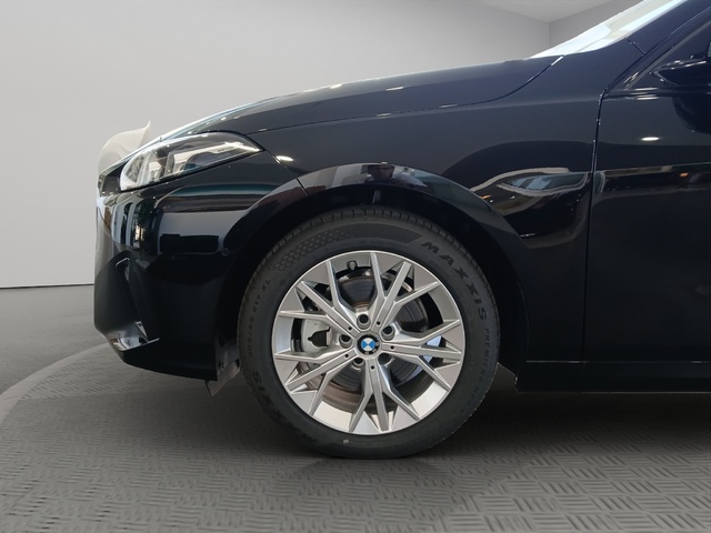 BMW Serie 1 120d color Negro. Año 2024. 120KW(163CV). Diésel. En concesionario ALZIRA Automoviles Fersan, S.A. de Valencia
