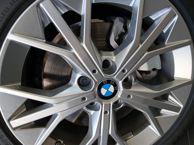 BMW Serie 1 120d color Negro. Año 2024. 120KW(163CV). Diésel. En concesionario ALZIRA Automoviles Fersan, S.A. de Valencia