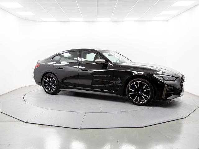 BMW Serie 4 M440i Gran Coupe color Negro. Año 2022. 275KW(374CV). Híbrido Electro/Gasolina. En concesionario Móvil Begar Alicante de Alicante