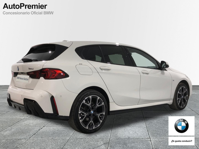 BMW Serie 1 120d color Blanco. Año 2024. 120KW(163CV). Diésel. En concesionario Auto Premier, S.A. - MADRID de Madrid