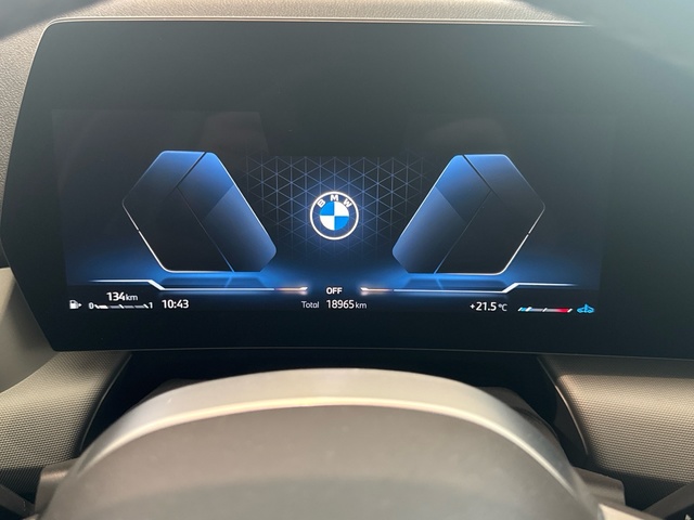BMW X1 sDrive20i color Blanco. Año 2023. 125KW(170CV). Híbrido Electro/Gasolina. En concesionario Motor Gorbea de Álava