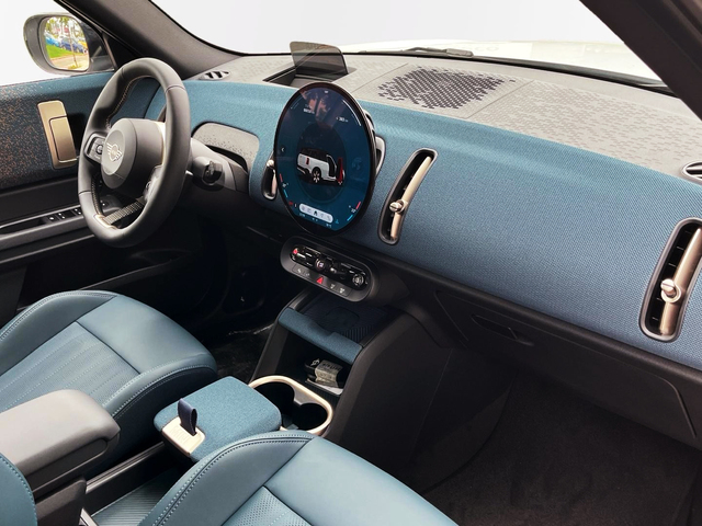 fotoG 7 del MINI MINI Countryman E 150 kW (204 CV) 204cv Eléctrico del 2025 en Murcia