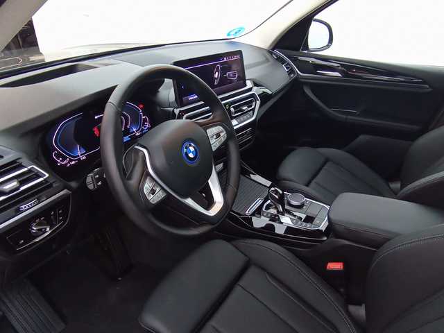 BMW X3 xDrive30e color Negro. Año 2024. 215KW(292CV). Híbrido Electro/Gasolina. En concesionario Augusta Aragon S.A. de Zaragoza