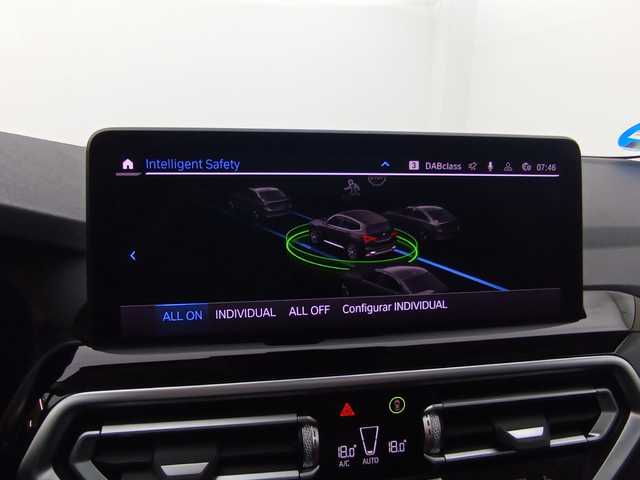 BMW X3 xDrive30e color Negro. Año 2024. 215KW(292CV). Híbrido Electro/Gasolina. En concesionario Augusta Aragon S.A. de Zaragoza