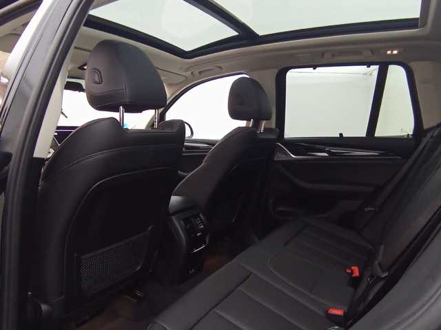 BMW X3 xDrive30e color Negro. Año 2024. 215KW(292CV). Híbrido Electro/Gasolina. En concesionario Augusta Aragon S.A. de Zaragoza