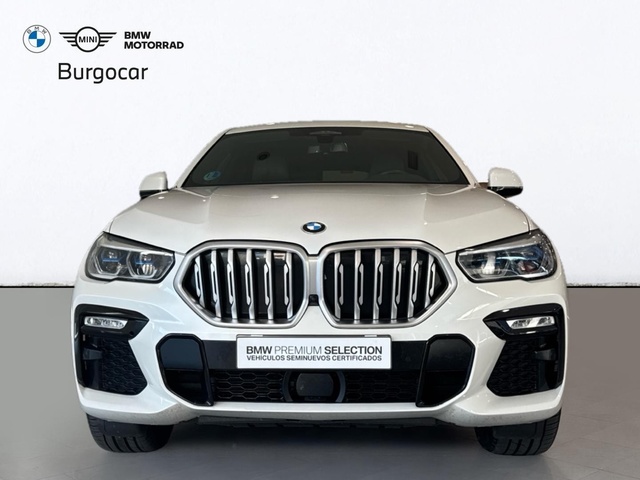 BMW X6 xDrive40d color Blanco. Año 2021. 250KW(340CV). Diésel. En concesionario Burgocar (Bmw y Mini) de Burgos