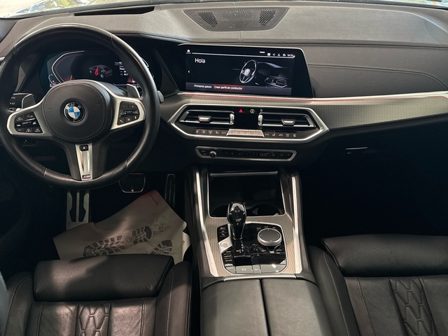 BMW X6 xDrive40d color Blanco. Año 2021. 250KW(340CV). Diésel. En concesionario Burgocar (Bmw y Mini) de Burgos