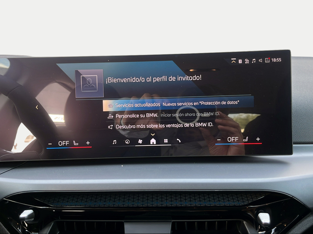 BMW i4 eDrive35 color Gris. Año 2025. 210KW(286CV). Eléctrico. En concesionario Ilbira Motor | Granada de Granada