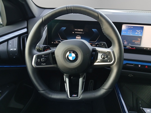 BMW X3 xDrive20d color Gris. Año 2024. 145KW(197CV). Diésel. En concesionario GANDIA Automoviles Fersan, S.A. de Valencia