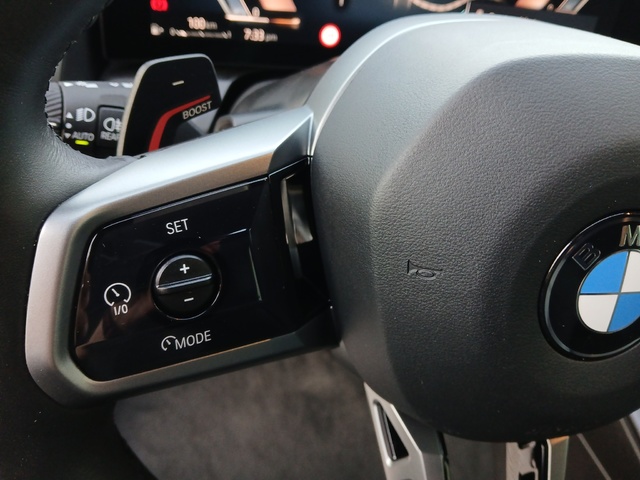 BMW X3 xDrive20d color Gris. Año 2024. 145KW(197CV). Diésel. En concesionario GANDIA Automoviles Fersan, S.A. de Valencia