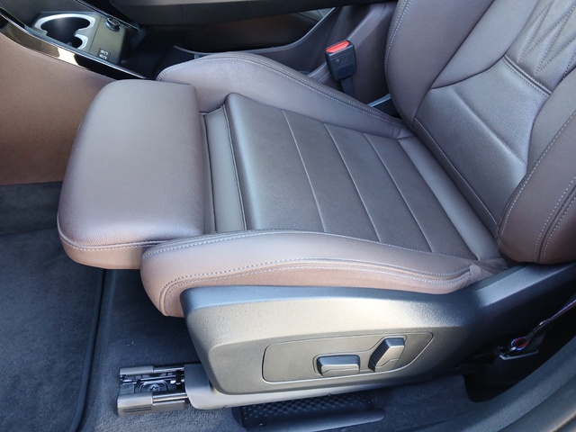BMW X1 sDrive20d color Gris Plata. Año 2024. 120KW(163CV). Diésel. En concesionario GANDIA Automoviles Fersan, S.A. de Valencia