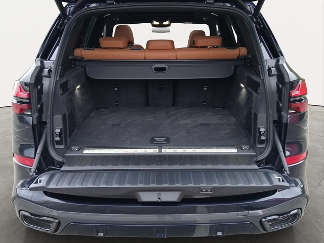 BMW X5 xDrive50e color Negro. Año 2024. 360KW(489CV). Híbrido Electro/Gasolina. En concesionario ALZIRA Automoviles Fersan, S.A. de Valencia