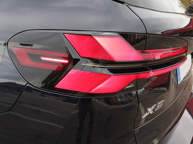 BMW X5 xDrive50e color Negro. Año 2024. 360KW(489CV). Híbrido Electro/Gasolina. En concesionario ALZIRA Automoviles Fersan, S.A. de Valencia