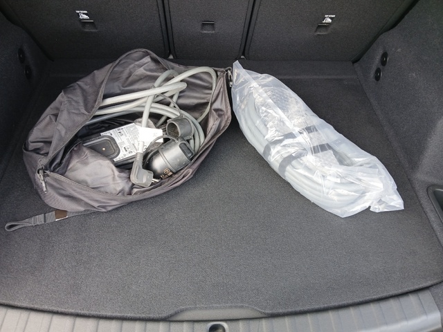 BMW Serie 2 225e Active Tourer color Blanco. Año 2024. 180KW(245CV). Híbrido Electro/Gasolina. En concesionario FINESTRAT Automoviles Fersan, S.A. de Alicante