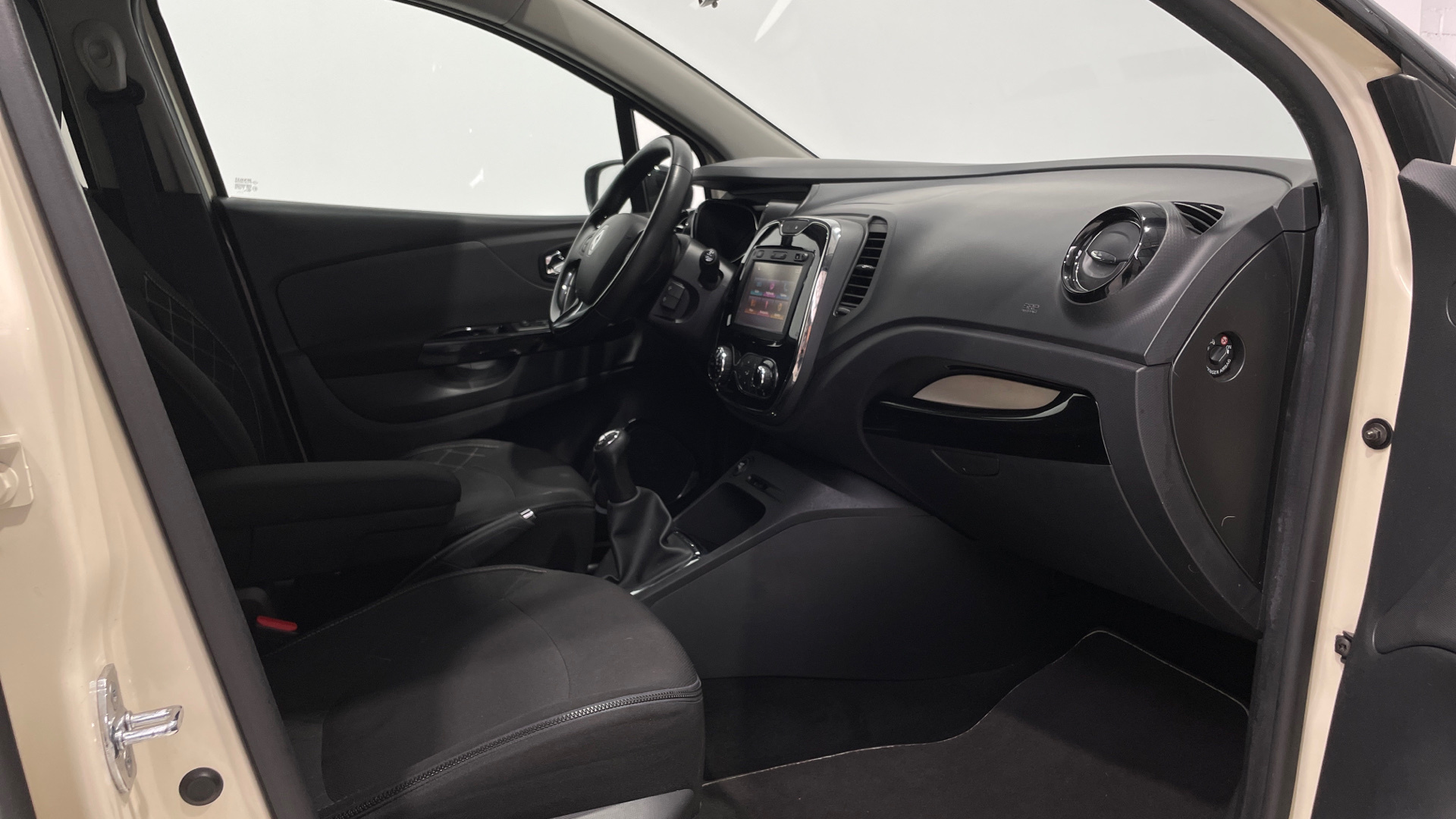 Renault Captur TCe 90 - 13