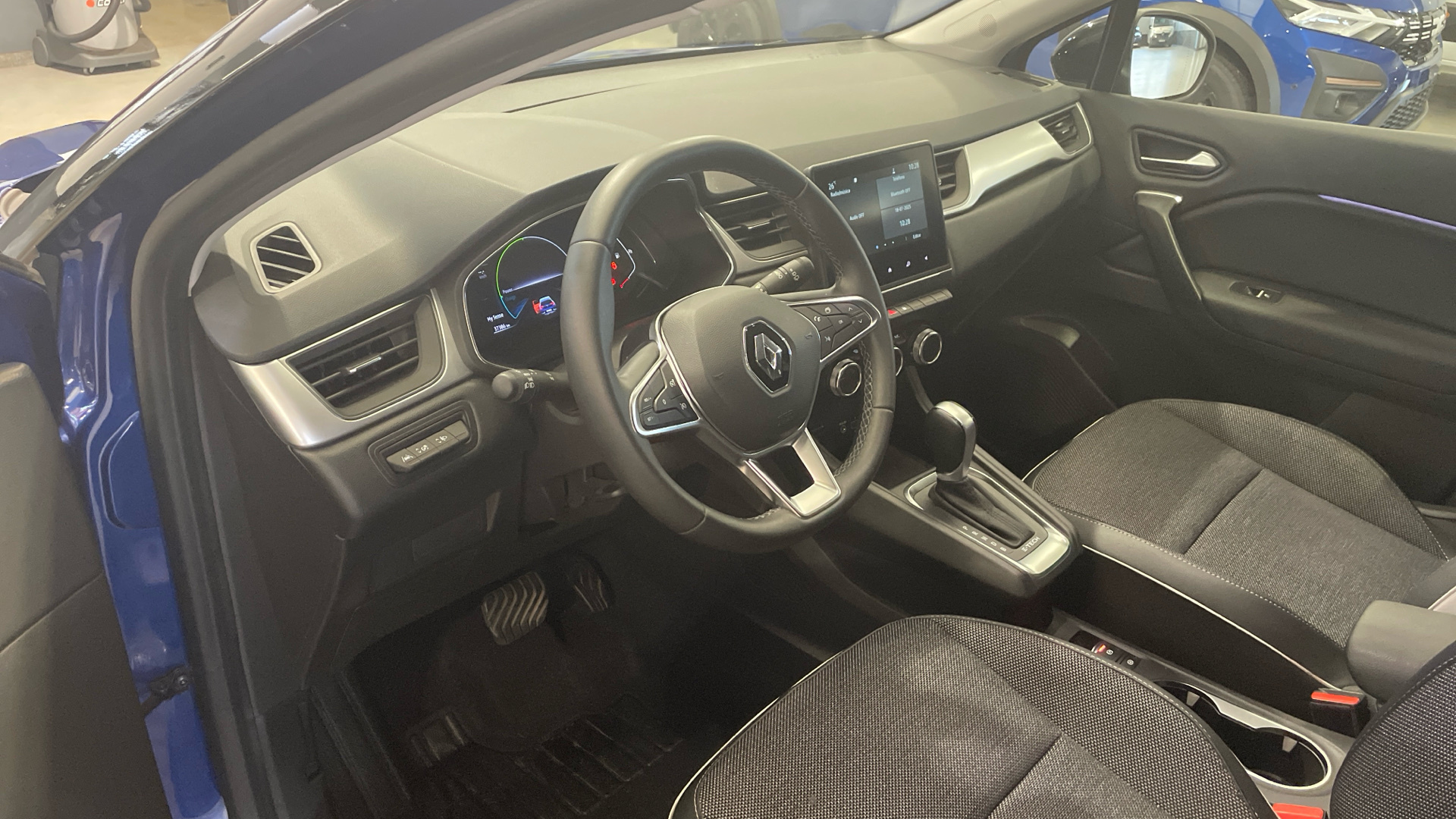 Renault Captur E-Tech híbrido - 8