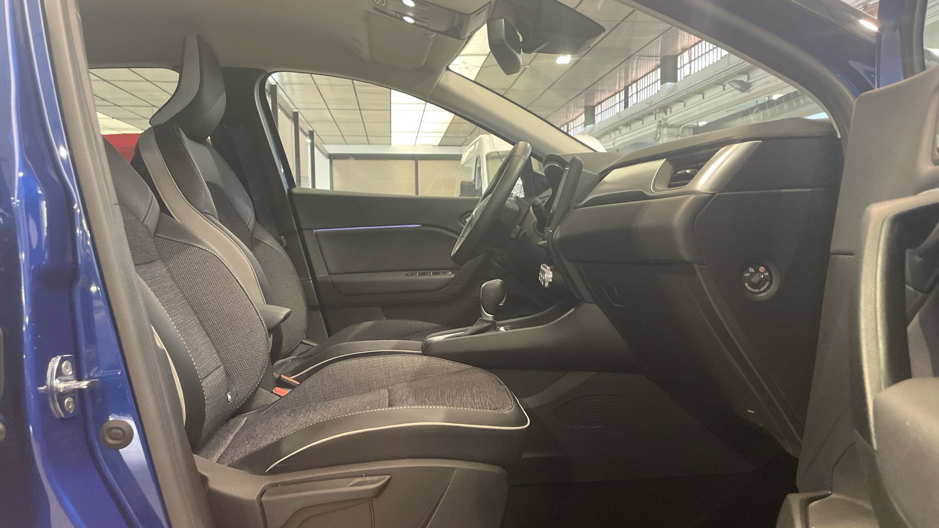 Renault Captur E-Tech híbrido - 13