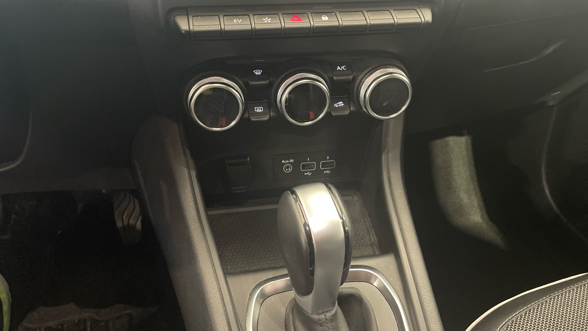 Renault Captur E-Tech híbrido - 16