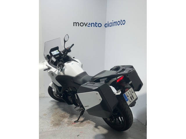 Honda NT1100  - 6