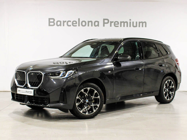 BMW X3 xDrive20i color Gris. Año 2025. 153KW(208CV). Gasolina. En concesionario Barcelona Premium -- GRAN VIA de Barcelona