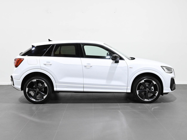 Audi Q2 Black Line 35 TDI 110 kW (150 CV) S tronic 2