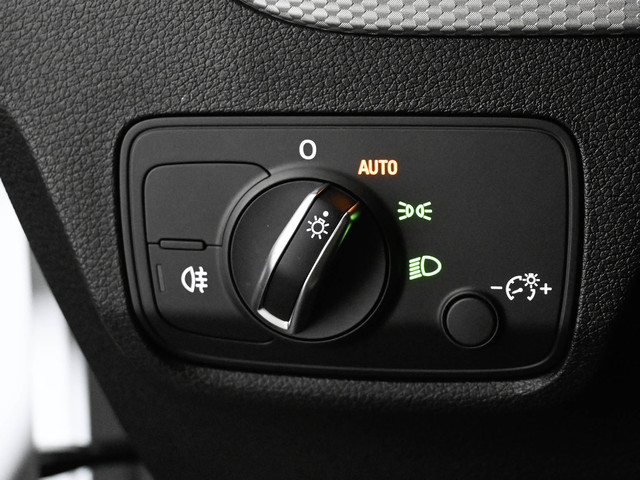 Audi Q2 Black Line 35 TDI 110 kW (150 CV) S tronic 11