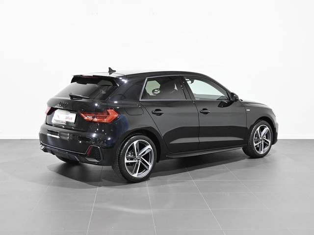 Audi A1 Sportback Adrenalin Black edition 30 TFSI 85 kW (116 CV) S tronic 3