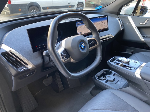 BMW iX xDrive40 240 kW (326 CV)