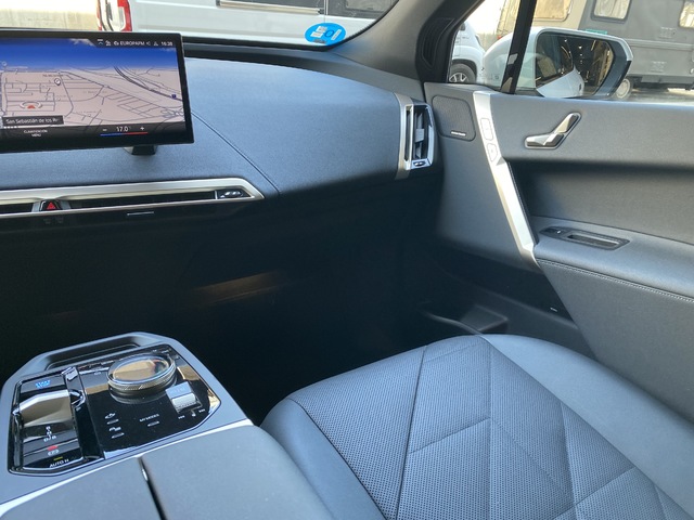 BMW iX xDrive40 240 kW (326 CV)