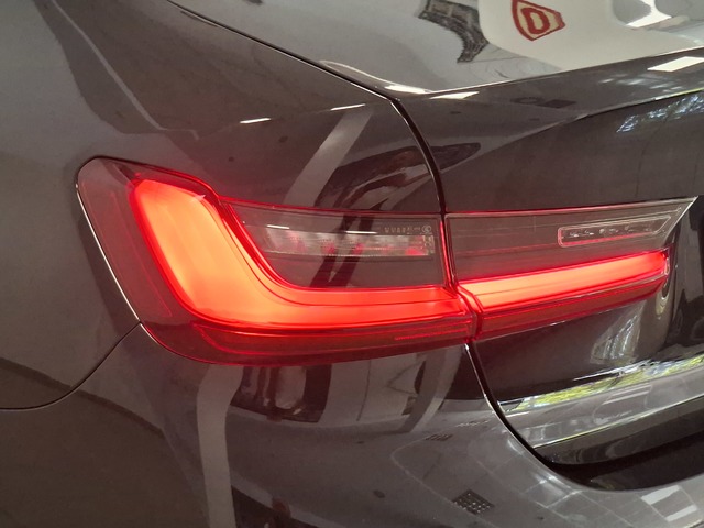 BMW Serie 3 318d color Negro. Año 2024. 110KW(150CV). Diésel. En concesionario Automoviles Bertolin, S.L. de Valencia