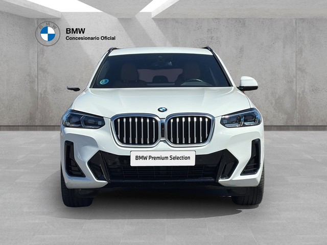 BMW X3 xDrive20d color Blanco. Año 2022. 140KW(190CV). Diésel. En concesionario BMW Avilcar Ávila de Ávila