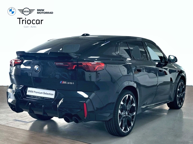 BMW X2 M35i color Negro. Año 2025. 221KW(300CV). Gasolina. En concesionario Triocar Gijón (Bmw y Mini) de Asturias