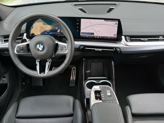 BMW X2 sDrive18d color Gris. Año 2024. 110KW(150CV). Diésel. En concesionario Celtamotor Vigo de Pontevedra
