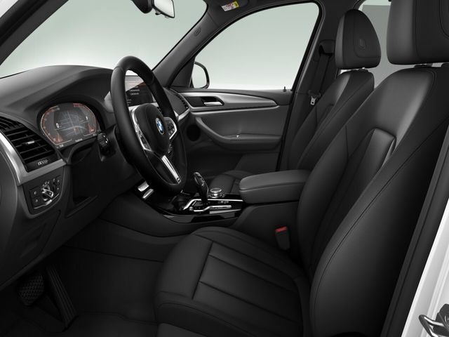 BMW X3 xDrive20d color Blanco. Año 2021. 140KW(190CV). Diésel. En concesionario CARTAGENA PREMIUM S.L. de Murcia
