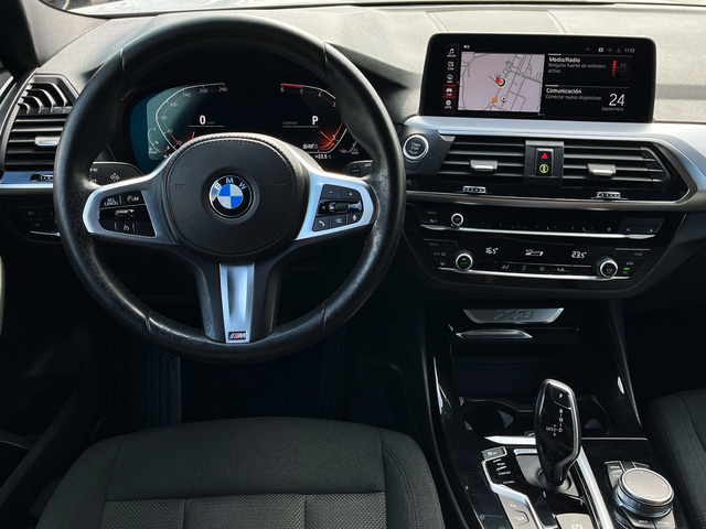 BMW X3 xDrive20d color Blanco. Año 2021. 140KW(190CV). Diésel. En concesionario Murcia Premium S.L. AV DEL ROCIO de Murcia