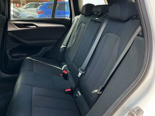 BMW X3 xDrive20d color Blanco. Año 2021. 140KW(190CV). Diésel. En concesionario Murcia Premium S.L. AV DEL ROCIO de Murcia