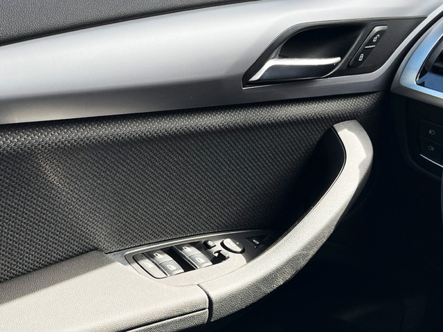 BMW X3 xDrive20d color Blanco. Año 2021. 140KW(190CV). Diésel. En concesionario Murcia Premium S.L. AV DEL ROCIO de Murcia