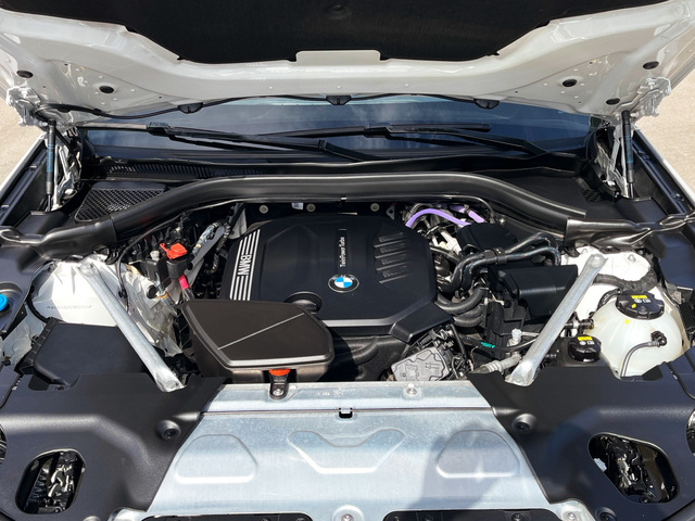 BMW X3 xDrive20d color Blanco. Año 2021. 140KW(190CV). Diésel. En concesionario Murcia Premium S.L. AV DEL ROCIO de Murcia