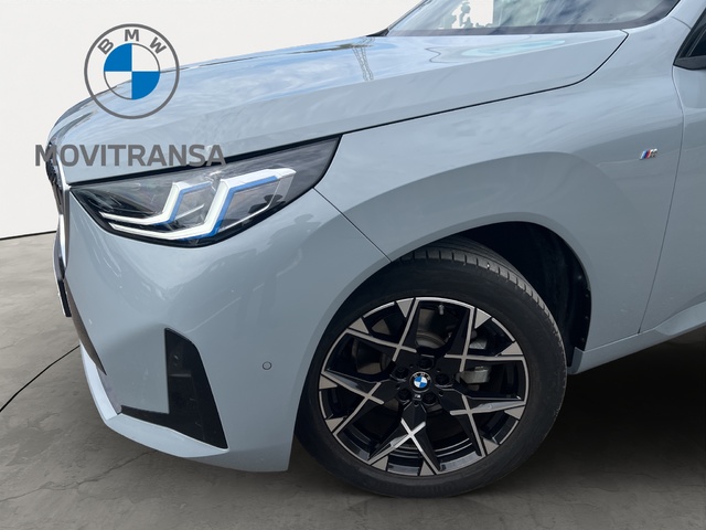 BMW X3 xDrive20d color Gris. Año 2025. 145KW(197CV). Híbrido Electro/Diesel. En concesionario Movitransa Cars Jerez de Cádiz