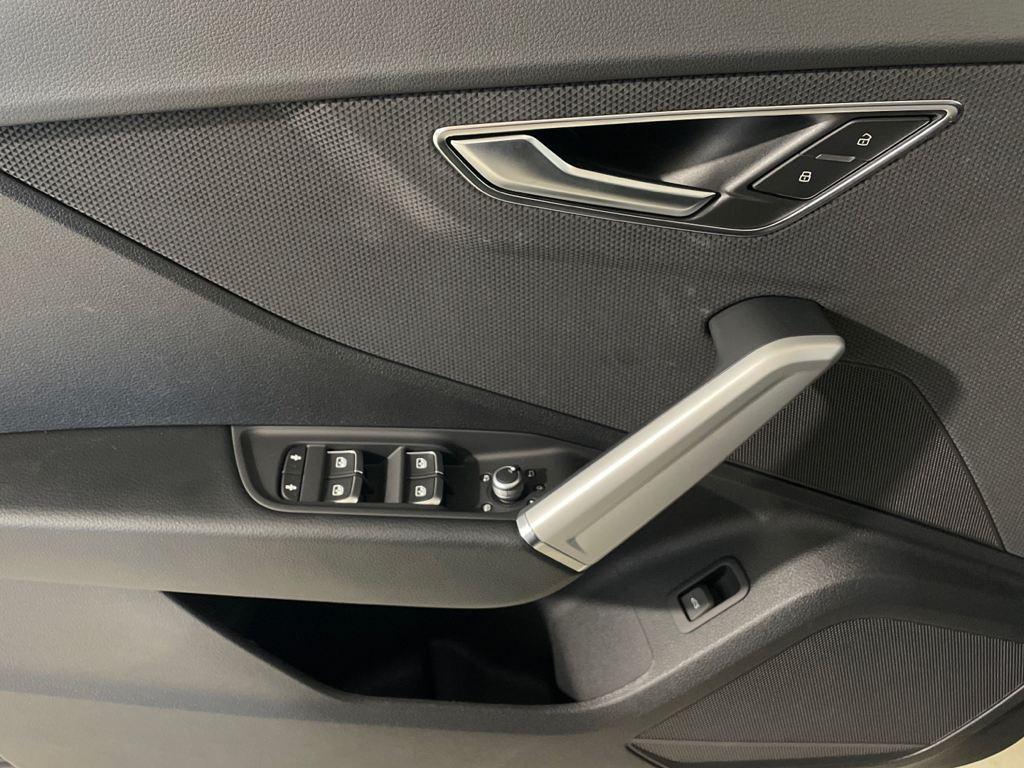 Audi Q2 35 TDI - 14
