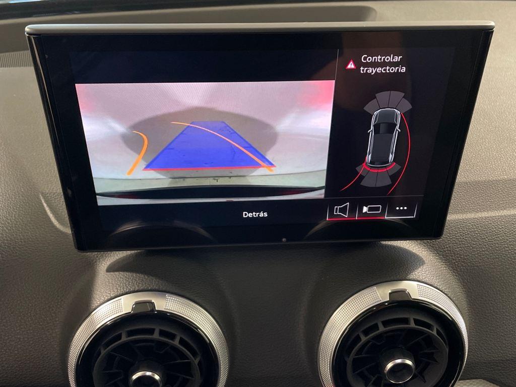 Audi Q2 35 TDI - 20
