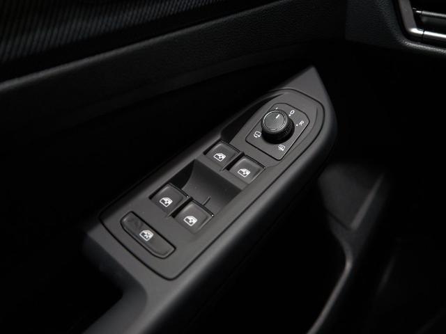 Volkswagen Golf R-Line 1.5 eTSI 110 kW (150 CV) DSG