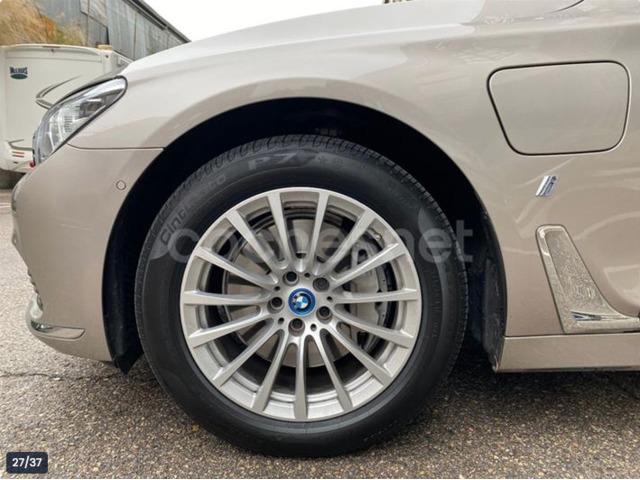BMW Serie 7 740e iPerformance 240 kW (326 CV)