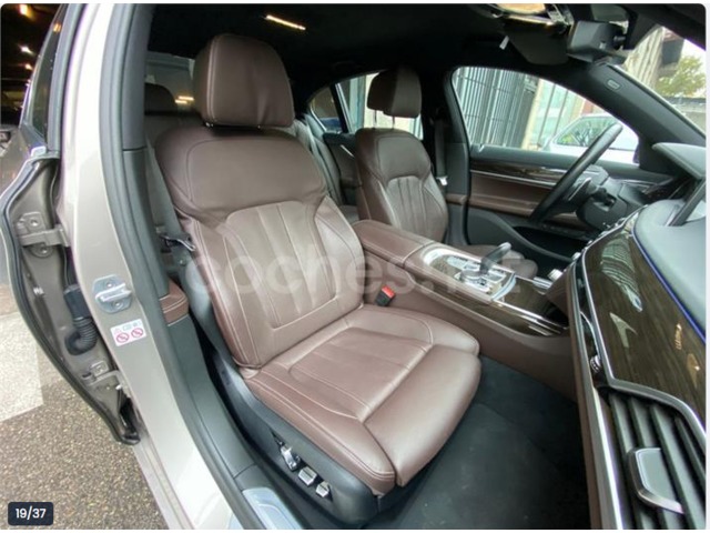 BMW Serie 7 740e iPerformance 240 kW (326 CV)