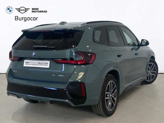 BMW X1 xDrive20d color Verde. Año 2024. 120KW(163CV). Diésel. En concesionario Burgocar (Bmw y Mini) de Burgos