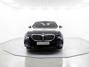 Fotos de BMW Serie 5 520d color Negro. Año 2024. 145KW(197CV). Diésel. En concesionario Móvil Begar Alicante de Alicante